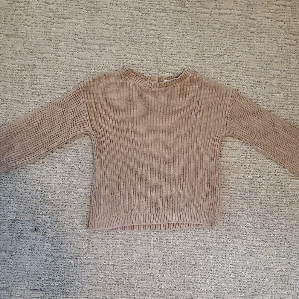 Tan Ribbed Knit Sweatshirt with Crew Neck and Long Sleeves